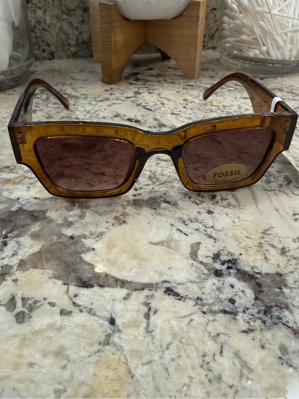 BNWT Fossil Olive/Amber Sunglasses